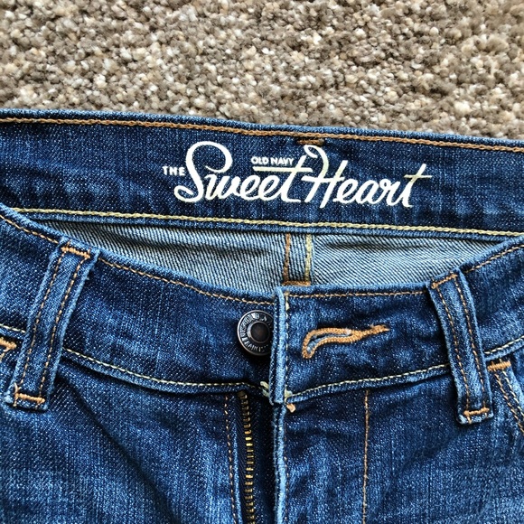 Old Navy Sweetheart Skinny Jeans - Picture 3 of 4